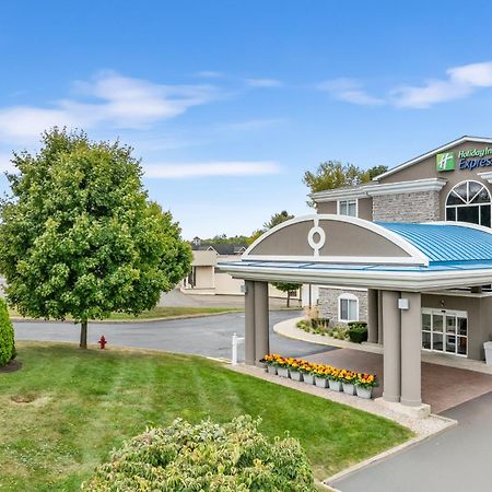 Holiday Inn Express Hartford-Newington By Ihg מראה חיצוני תמונה