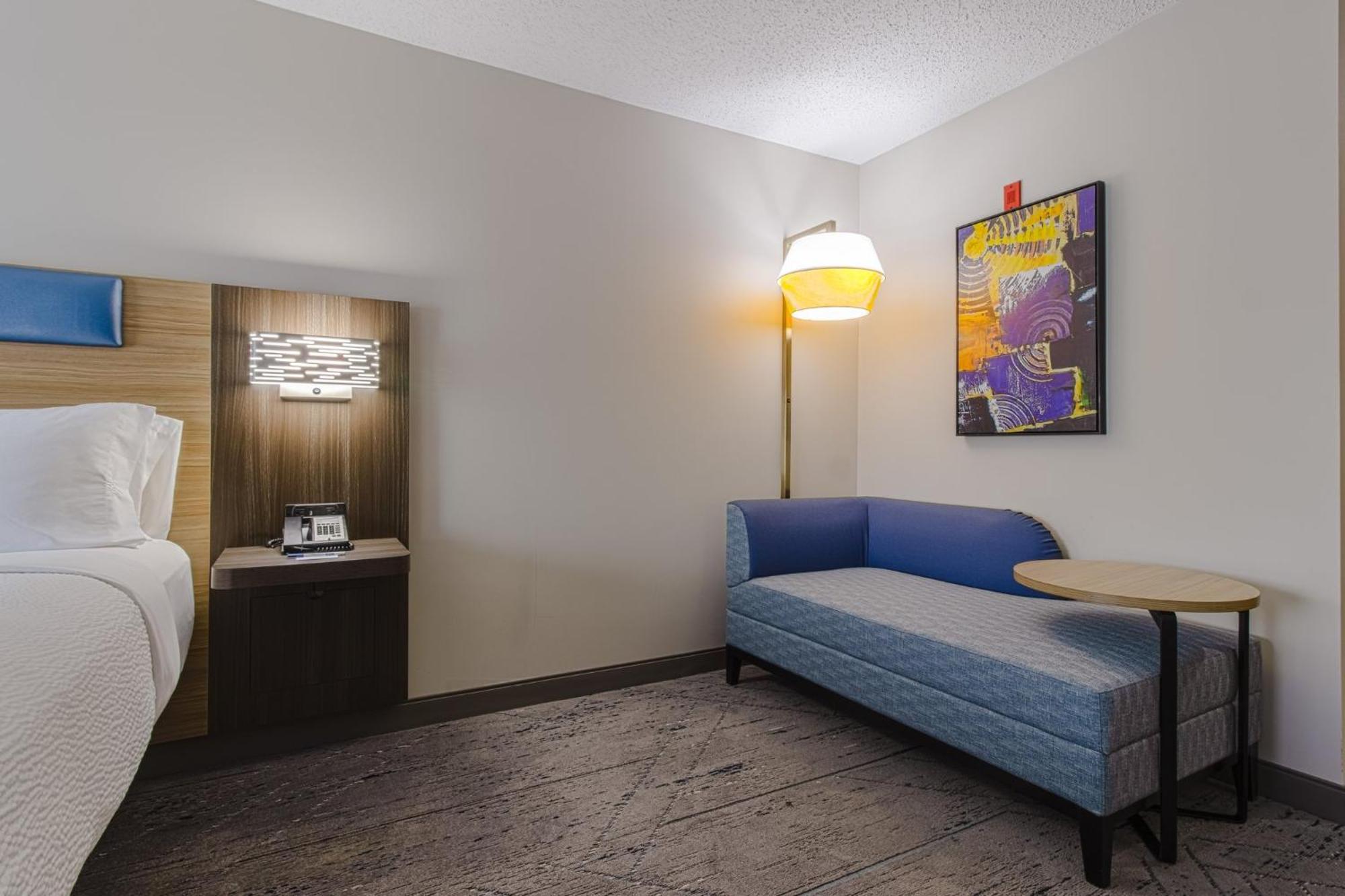 Holiday Inn Express Hartford-Newington By Ihg מראה חיצוני תמונה
