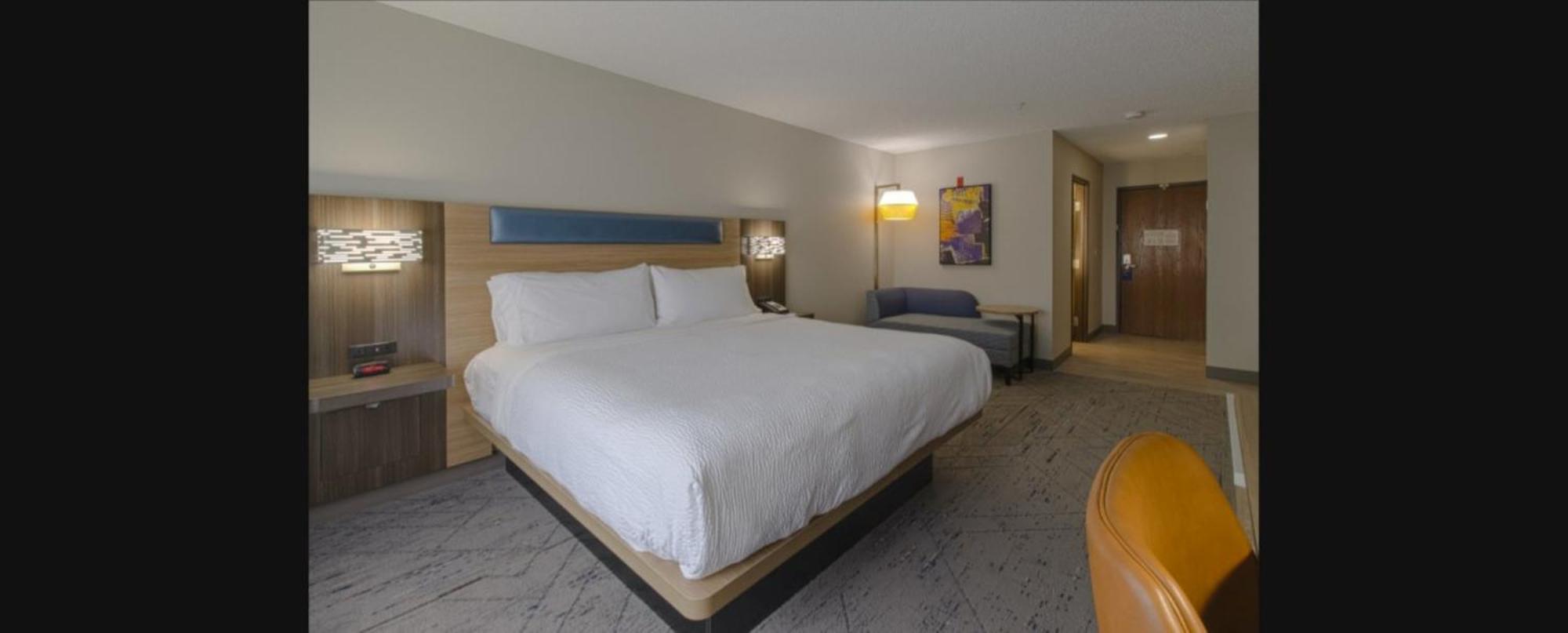 Holiday Inn Express Hartford-Newington By Ihg מראה חיצוני תמונה